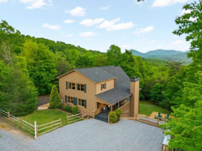 Lux 5Br w hot-tub game room & mountain views